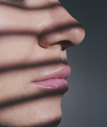 fransiz dudağı dikey görsel